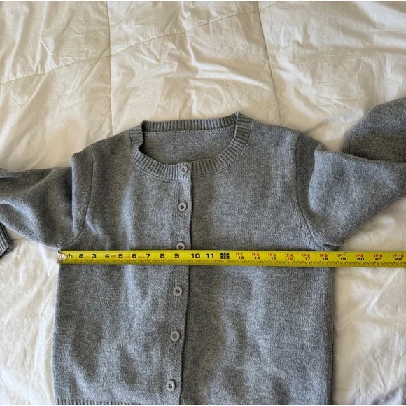 100% Viscose Grey Crewneck Cardigan Sweater - Size Small - Picture 8 of 14
